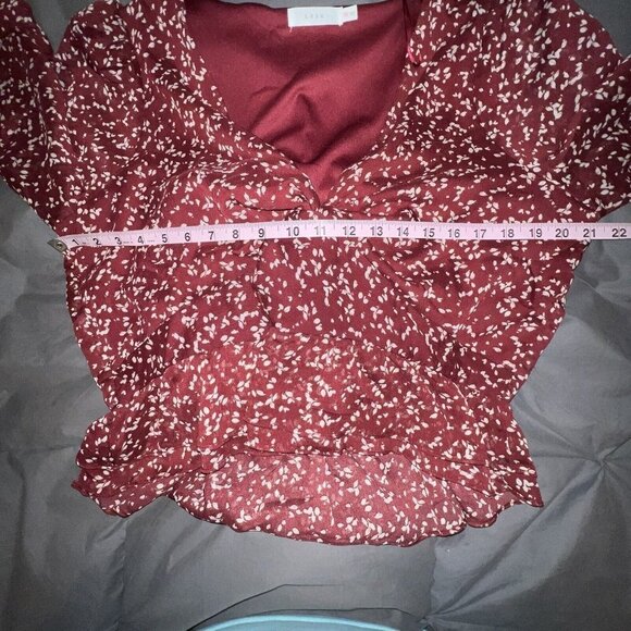 Lush Long Sleeve V-Neck Cropped Blouse - Brick Red Cream Floral Ruffled Size XXL - Picture 6 of 10